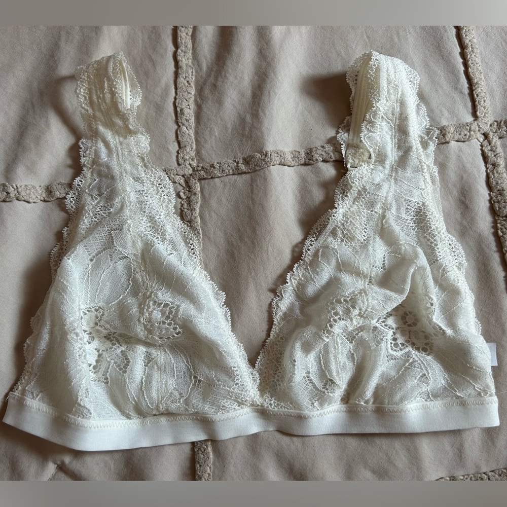 Aerie Cream Lace Bralette